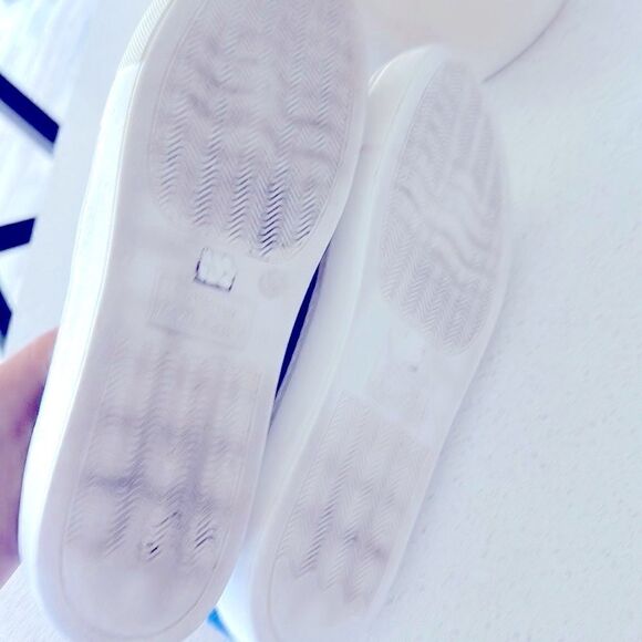 Dirty Laundry Slip Ons Loafers Blue Velvety Floral 9/40 Artsy Colorful Fun - Picture 4 of 13